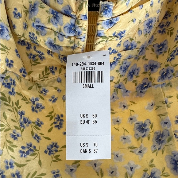 NEW W TAGS Abercrombie Fitch Floral Puff Sleeve Crop Blouse Size Small - Picture 5 of 5